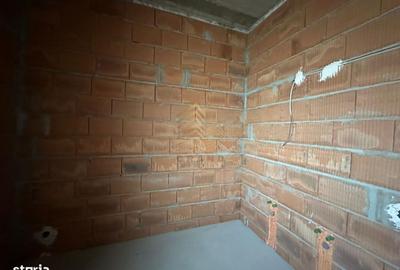 Spațiu comercial, de 1,693 mp, în Central - 5
