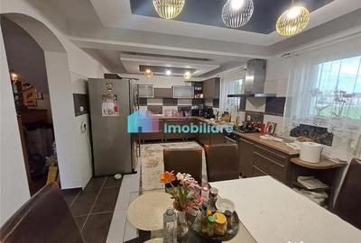 Casă cu 7 camere cu Teren 2000 Mp în Șcheia - 14