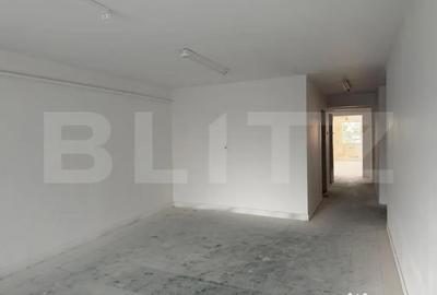 Spațiu comercial, de 333 mp, în Complex Studențesc - 1