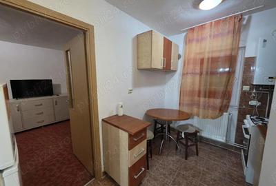 Garsoniera moderna de inchiriat, Deva zona Pia?a Centrala - 4