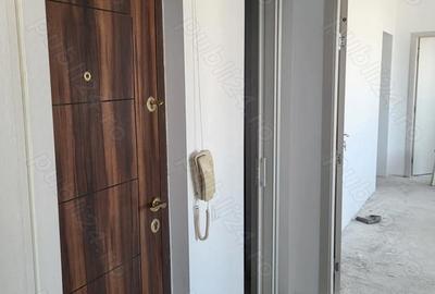 Apartament cu 3 camere semidecomandat în Nord - 3