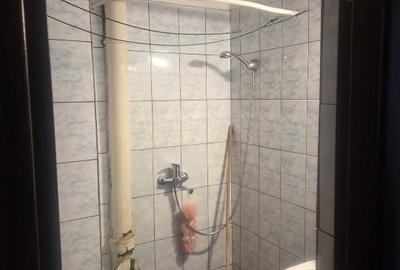 Garsonieră decomandată, mobilată în Sărari - 2