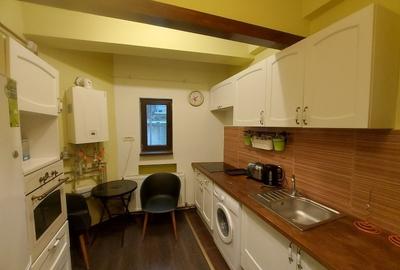 Universitate, Armeneasca - 1