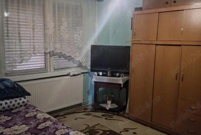 Apartament cu 3 camere decomandat în Unirii