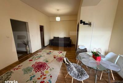 Apartament cu 3 camere decomandat în Micro 17