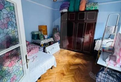 Casă cu 5 camere cu Teren 727 Mp în Pârneava - 1