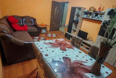 Inchiriez apartament 2 camere - 2