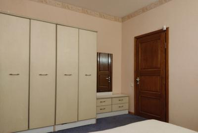 Inchiriez apartament cu 2 camere in zona Aeroport - 1
