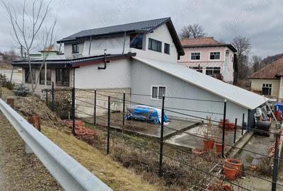 Casa + Afacere la Cheie in Centru Ote?ani Spa?iu Comercial + Locuin?a, 800 mp teren - 4