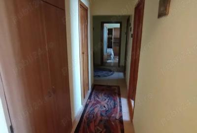 Apartament cu 3 camere decomandat în Nord