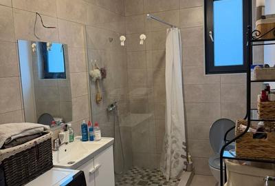 Casă cu 4 camere cu Canalizare în Bucureștii Noi - 11