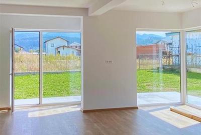 Casă individuală cu 4 camere cu Canalizare în Cristian - 1