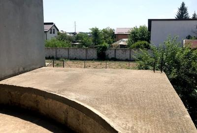 Casă individuală cu 5 camere cu Teren 710 Mp în Est - 10