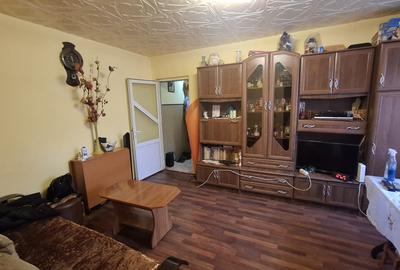 Apartament cu 2 camere nedecomandat în Mihai Bravu