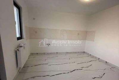 Casă cu 3 camere cu Teren 400 Mp în Central - 11