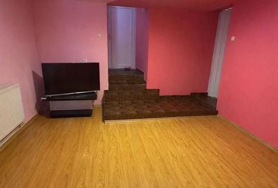 Casă cu 4 camere în Central - 3