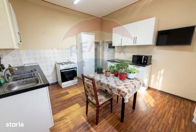 Casă cu 3 camere cu Teren 314 Mp în Central