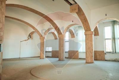 Spa?iu industrial de 1,970 - 10