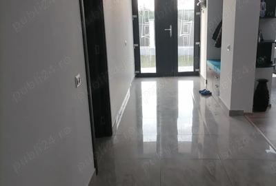 Casă cu 4 camere în Central - 4