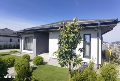 Casă cu 3 camere în Cârcea - 3