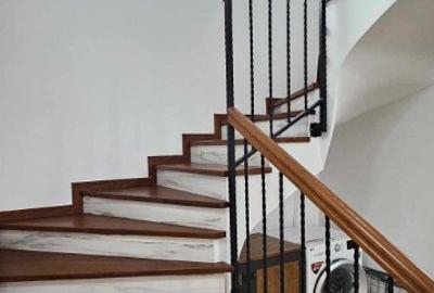 Casă cu 4 camere cu Teren 770 Mp în Iosia - 3