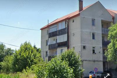 Apartament 4 camere Gurghiu Mures zona centrala - 1