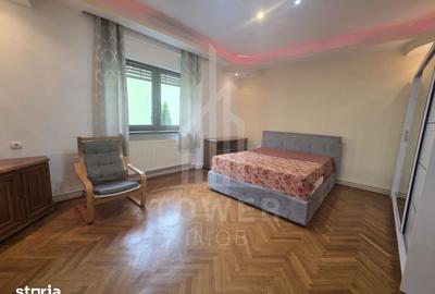 Casă cu 3 camere cu Canalizare în Trei Stejari - 2