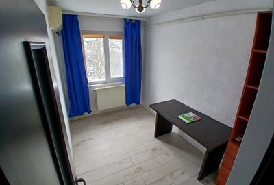 Apartament cu 3 camere semidecomandat în Milcov - 2
