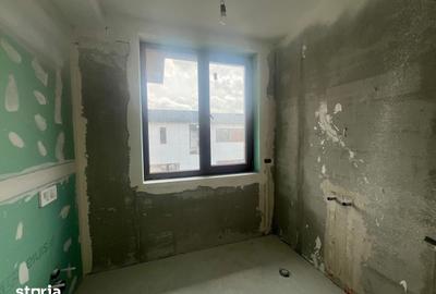 Casă cu 5 camere cu Teren 500 Mp în Central - 11