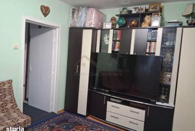 Apartament cu 2 camere semidecomandat în Podu Roș - 2