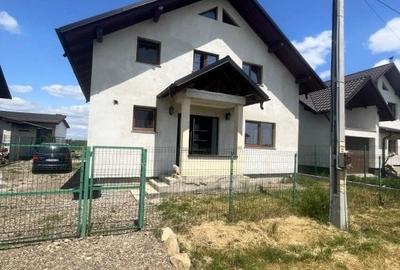 Casa individuala 200 mp, teren 600 mp, Radauti