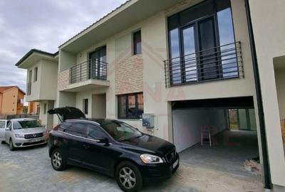 VILĂ TIP TRIPLEX/ LA CHEIE/ ÎN CARANSEBEȘ/,JUD.C-S COMISION 0% - 4