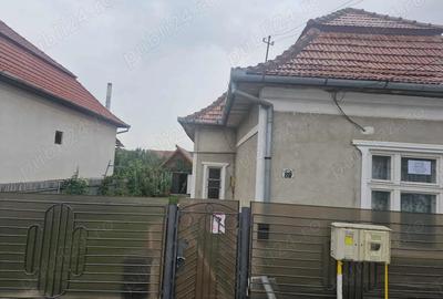 Casa de Vanzare | Zona A Ocna Mure? - 1