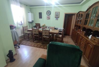 Casă individuală cu 6 camere cu Canalizare în Griviței - 4