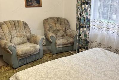 Casă cu 8 camere cu Teren 400 Mp în Central