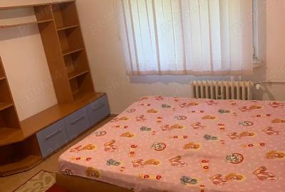 Inchiriez apartament - 2