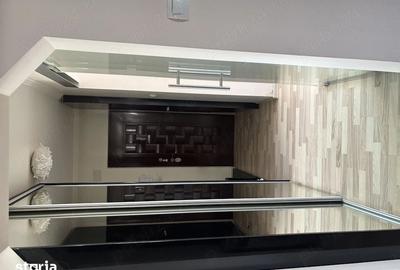 Apartament cu 2 camere decomandat în Carpați 2 - 3