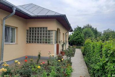 Casă cu 4 camere în Ionașcu - 2