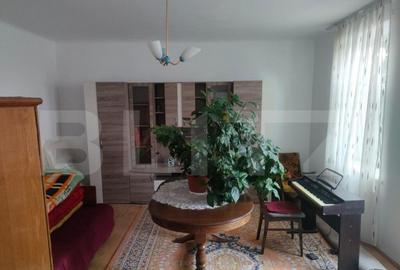 Casa cu 4 camere, 110mp, centru Mihaileni - 1