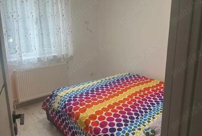 Apartament cu 2 camere decomandat în Tractorul - 1