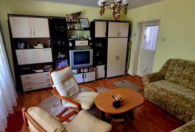 Apartament cu 3 camere decomandat în Moroasa 1 - 4