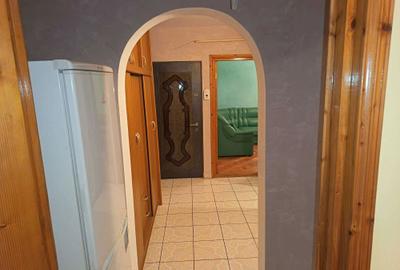 Apartament cu 2 camere decomandat în Nicolina - 2