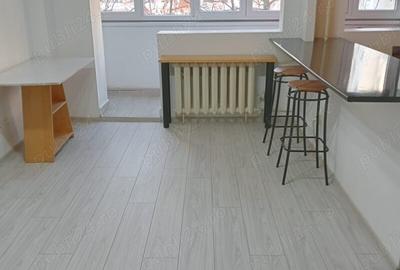 Garsonieră semidecomandată în Basarabia