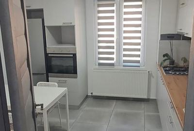 Apartament cu 2 camere decomandat în Uzina 2 - 3