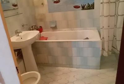 Ap 2 cam, decomandat, bloc reabilitat, et 4 din 8, Str Ceahlau-Crangasi - 4