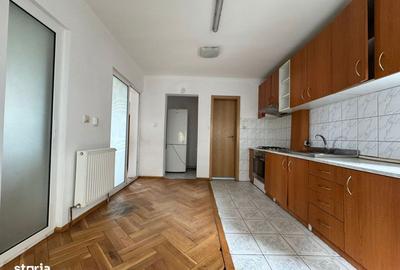 Casă cu 6 camere cu Canalizare în Bună Ziua - 6