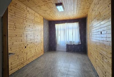 Spațiu comercial, de 25 mp, în Decebal - 7