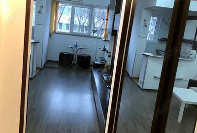 Inchiriez garsoniera sector 3 - 8