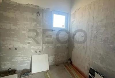 Casă cu 4 camere cu Teren 500 Mp în Sânmartin - 9