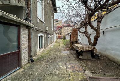 Casă individuală cu 4 camere cu Canalizare în Parcul Carol - 3